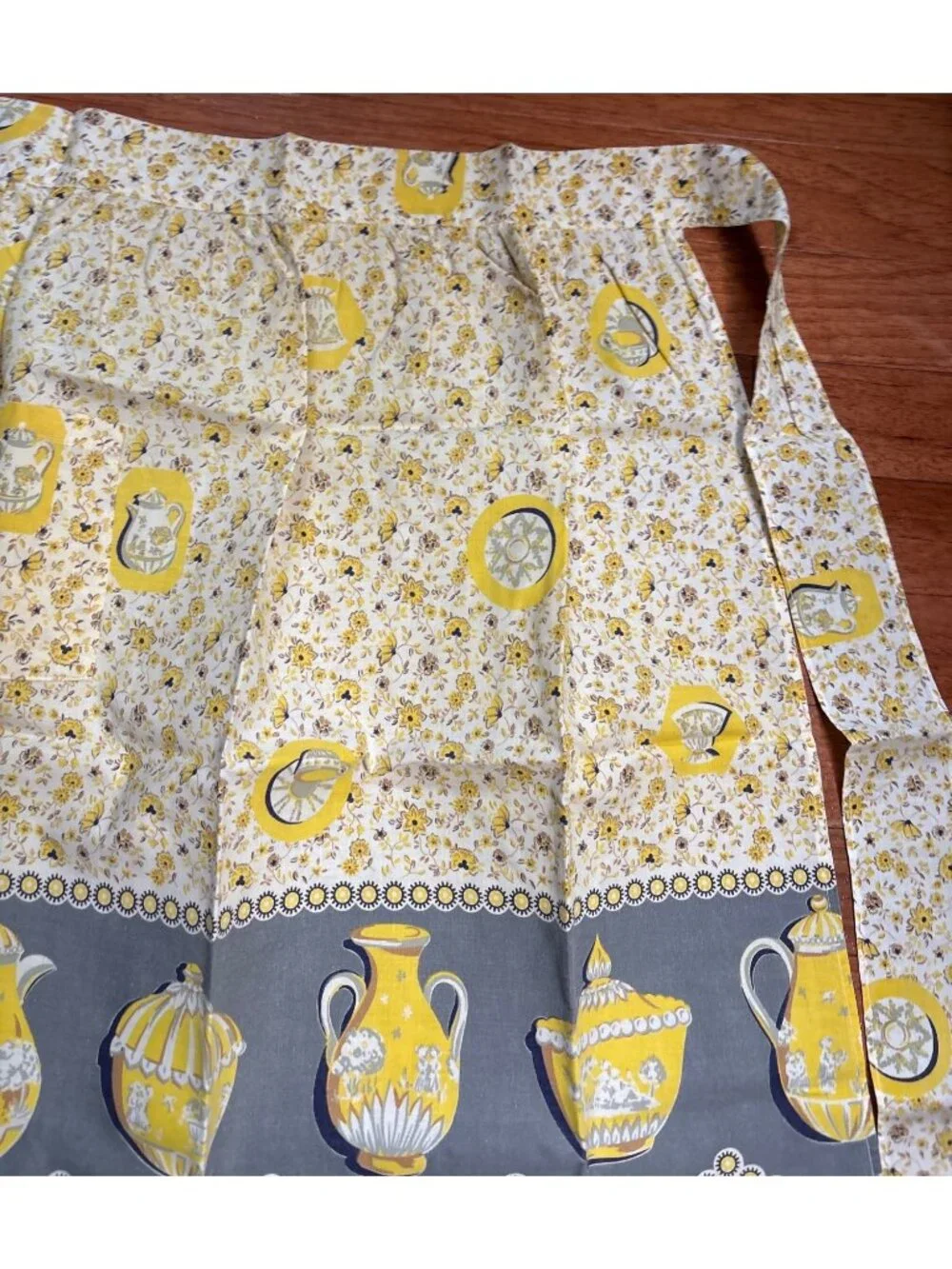 Floral Apron Yellow Teapot Pitcher Print Retro Kitchen Art Design